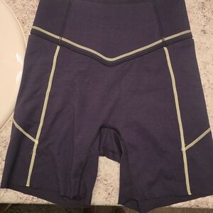 High-Rise Navy Women's Bike Shorts with Contrast Stitching
